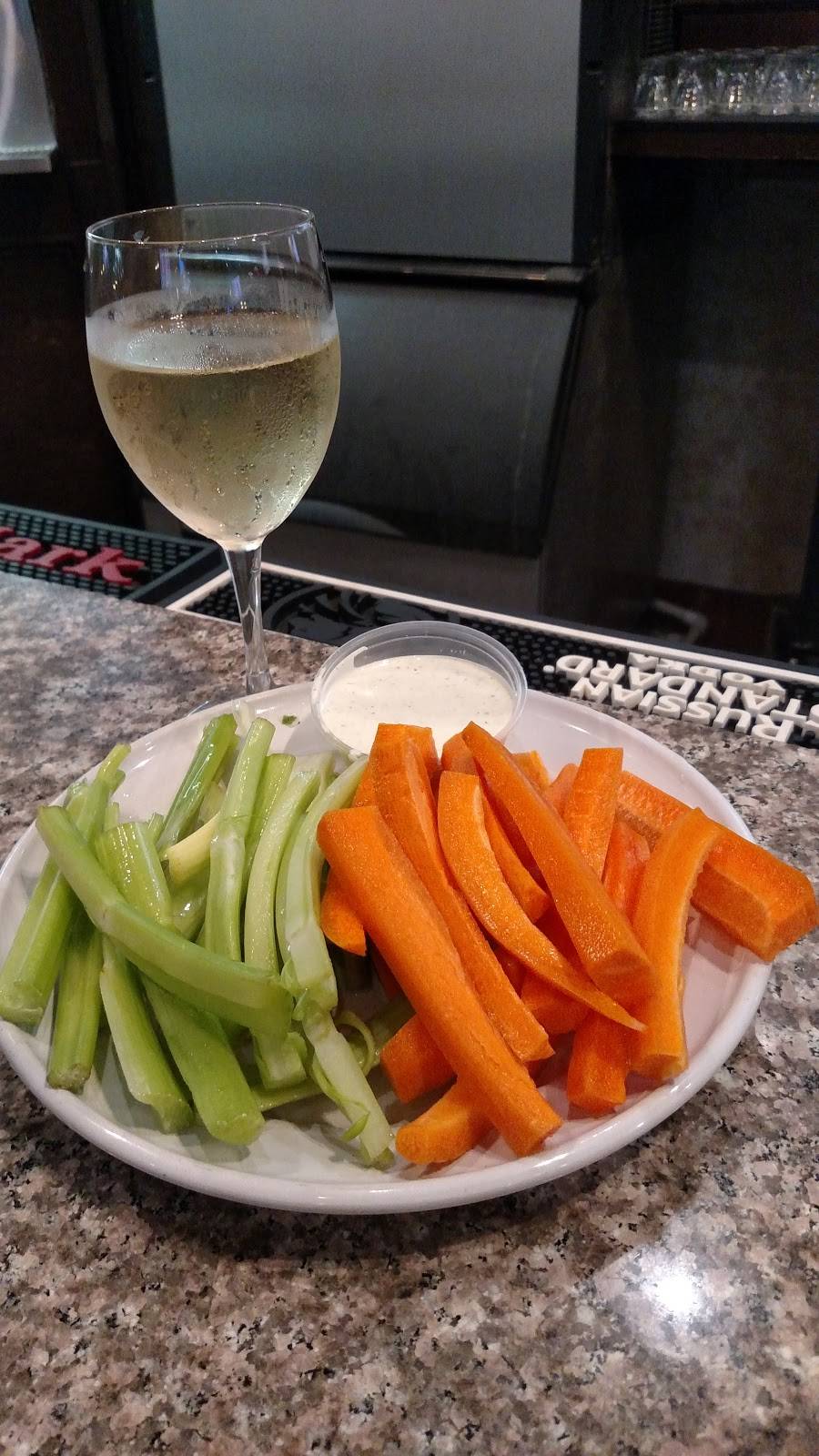 The Glen Bar & Grill | restaurant | 13132 Garden Grove Blvd, Garden Grove, CA 92843, USA | 7146631775 OR +1 714-663-1775