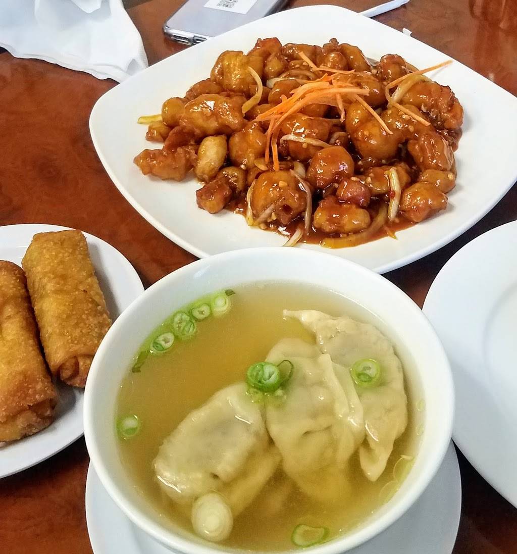 Pho Chopstix | restaurant | 2233 N Ridge Rd #103, Wichita, KS 67205, USA | 3167298088 OR +1 316-729-8088
