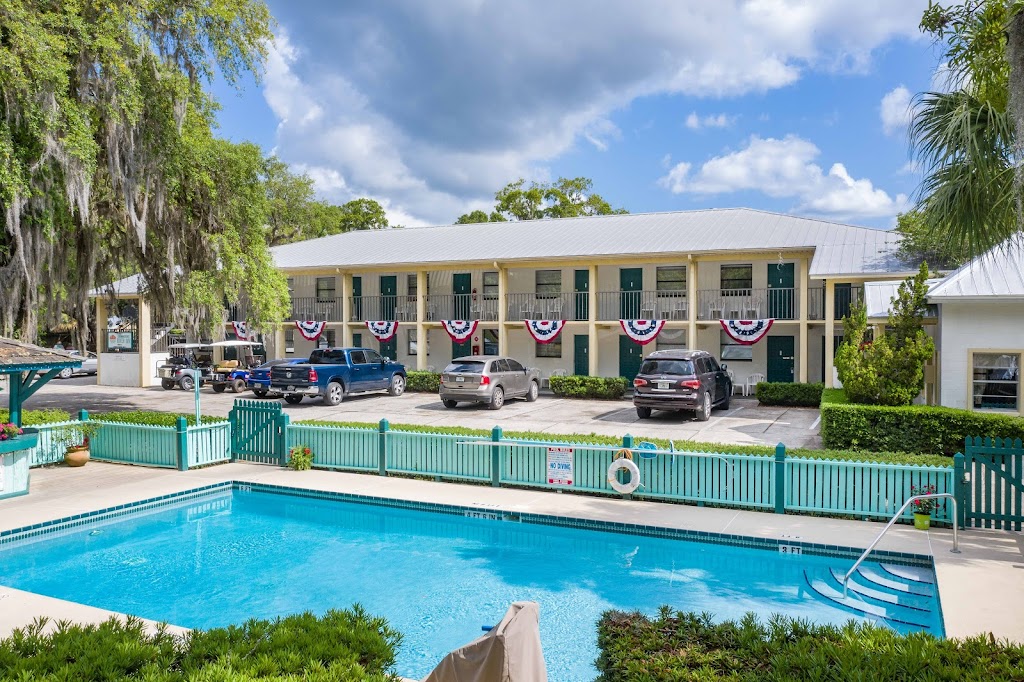 Steinhatchee River Inn and Marina | restaurant | 1110 Riverside Dr, Steinhatchee, FL 32359, USA | 3524984049 OR +1 352-498-4049