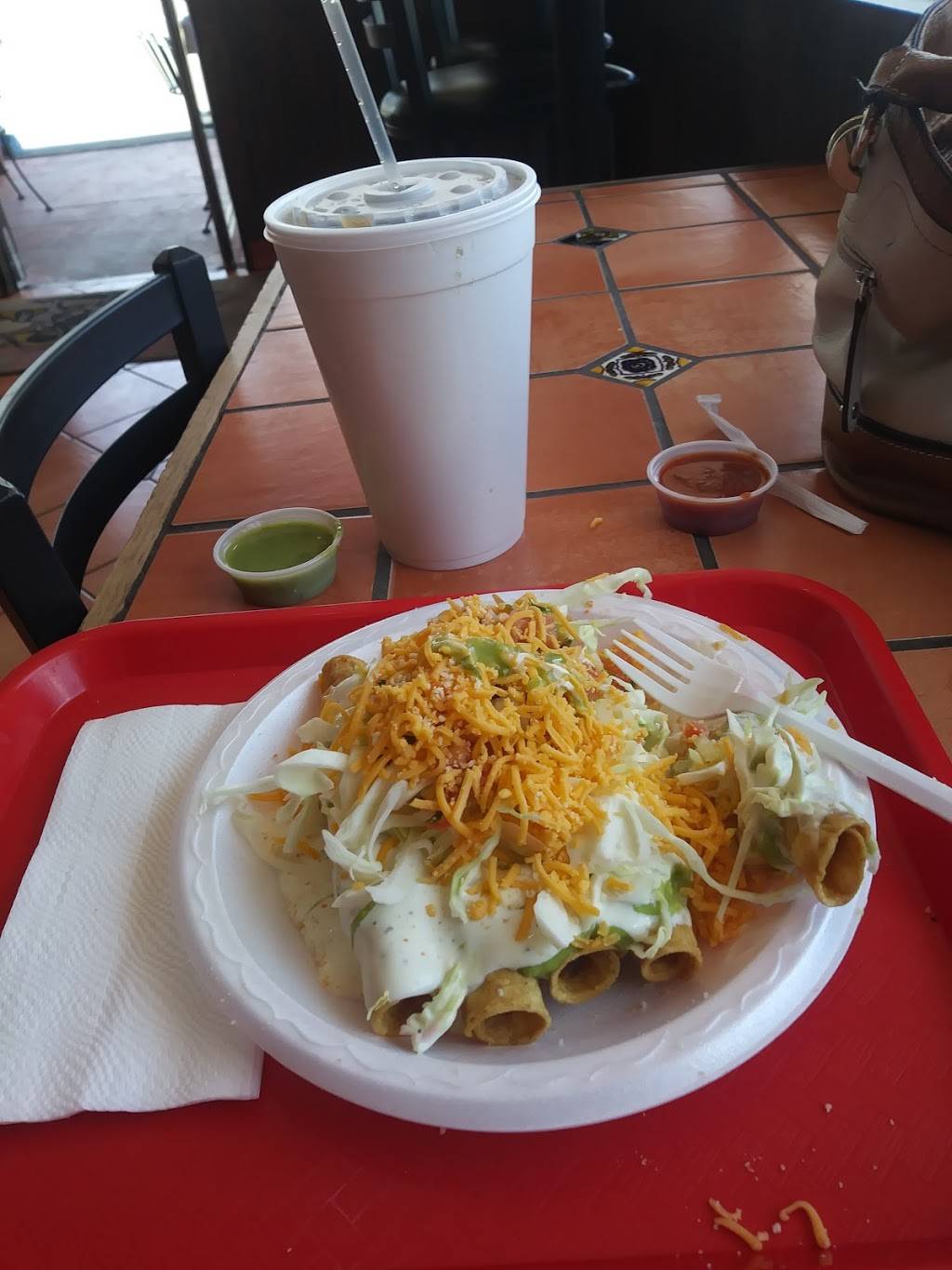 Los Chavos | restaurant | 1340 N 2nd St, El Cajon, CA 92021, USA | 6194477197 OR +1 619-447-7197