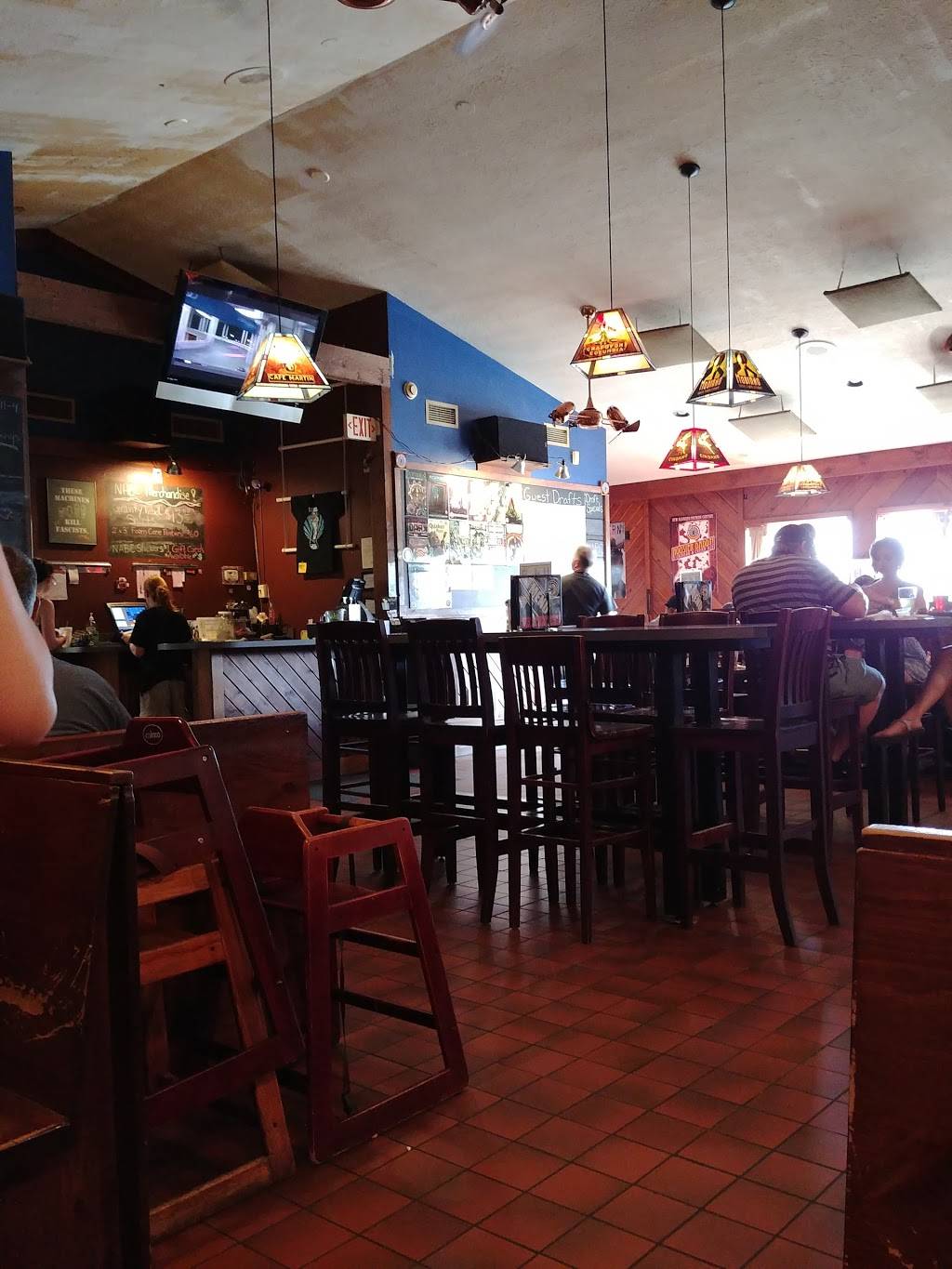 The New Albanian Brewing Company Pizzeria & Public House | restaurant | 3312 Plaza Dr, New Albany, IN 47150, USA | 8129442577 OR +1 812-944-2577