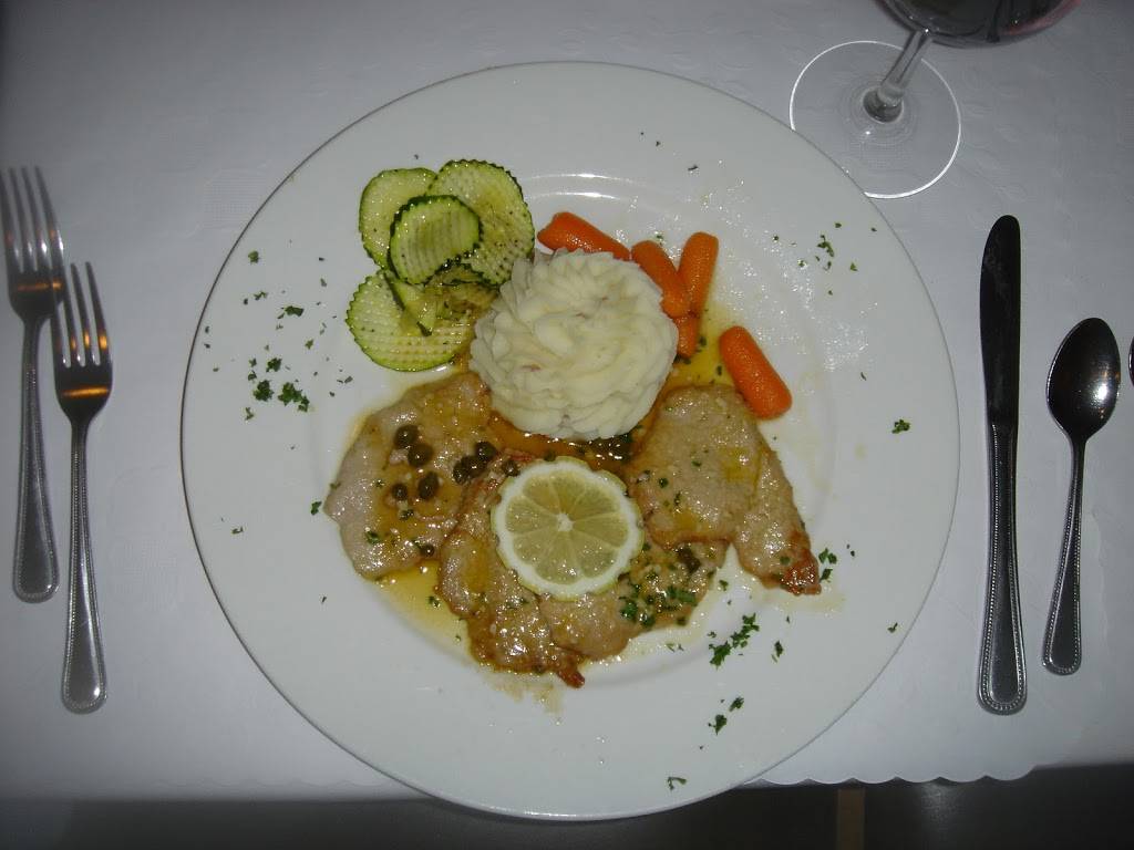 Waiters To Go L.L.C | restaurant | 1303 Orange Ave, Coronado, CA 92118, USA | 6195229849 OR +1 619-522-9849