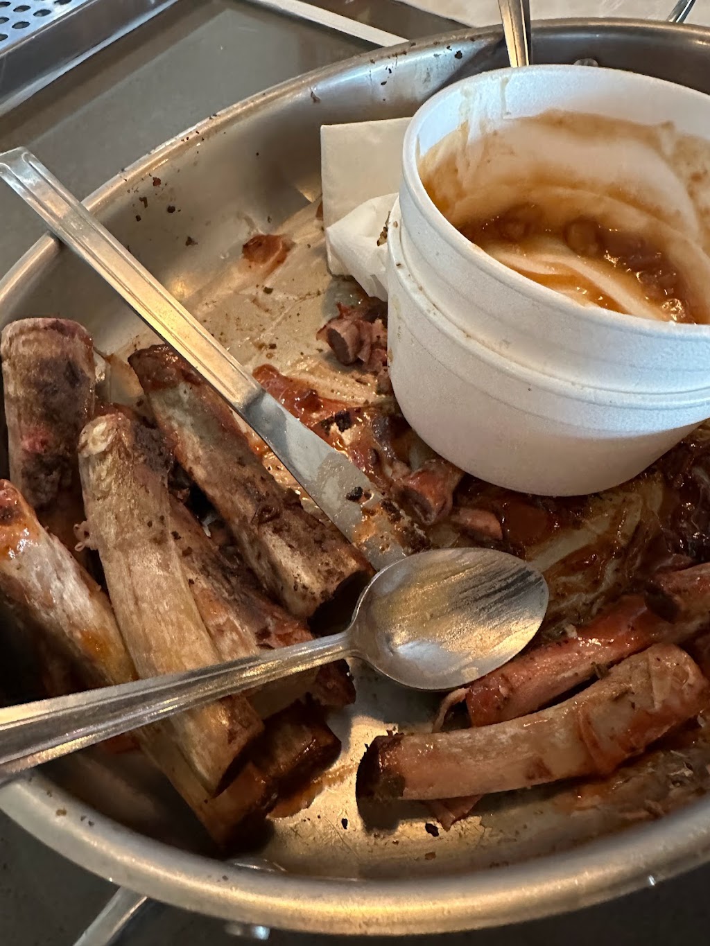 Windy City Ribs | restaurant | 600 E Grand Ave, Chicago, IL 60611, USA | 7735730171 OR +1 773-573-0171