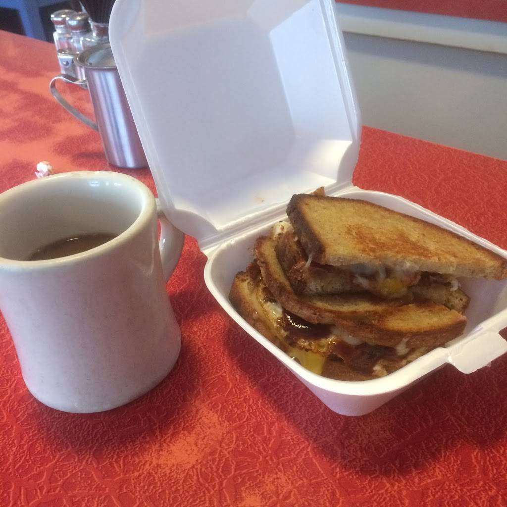 Carm’s Restaurant and Coffee Shop | restaurant | 241 US-20, Chester, MA 01011, USA | 4133541080 OR +1 413-354-1080