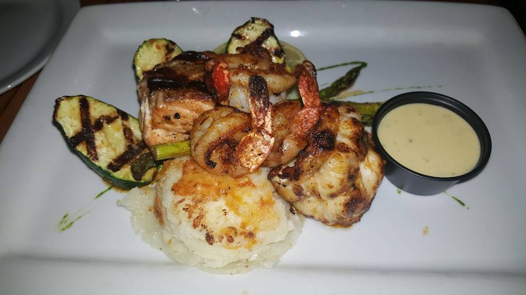 Take Five Bistro | restaurant | 1068 Erie Stree, Windsor, ON N9A 3Z2, Canada | 5199622991 OR +1 519-962-2991