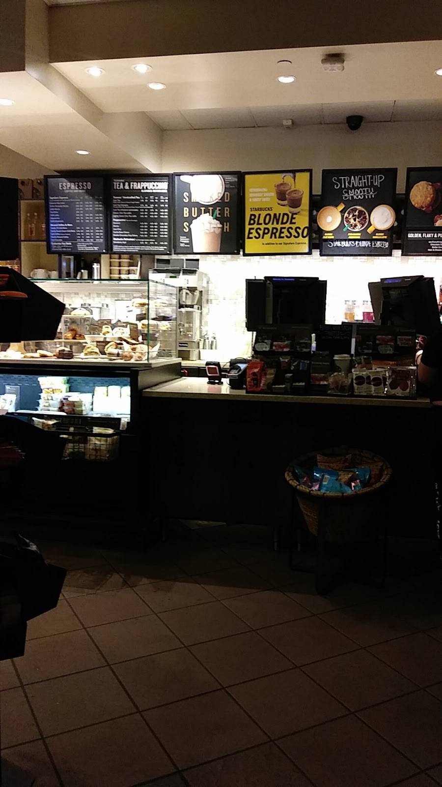 Starbucks | cafe | 2281 W Esplanade Ave A, San Jacinto, CA 92582, USA | 9514871106 OR +1 951-487-1106