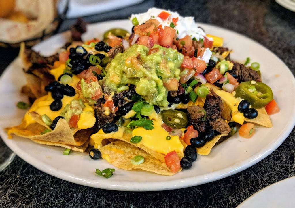 Lucilles Smokehouse Bar-B-Que | restaurant | 24201 W, Valencia Blvd, Valencia, CA 91355, USA | 6612551227 OR +1 661-255-1227