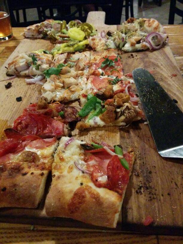 The Mitten Brewing Company | restaurant | 527 Leonard St NW, Grand Rapids, MI 49504, USA | 6166085612 OR +1 616-608-5612