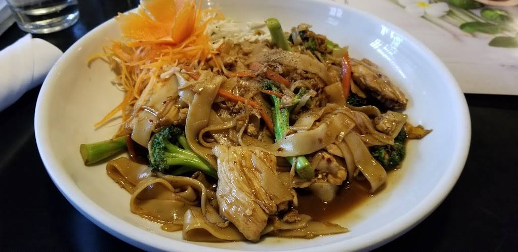 Exotic Thai | restaurant | 3922 38th Ave, Moline, IL 61265, USA | 3097979998 OR +1 309-797-9998