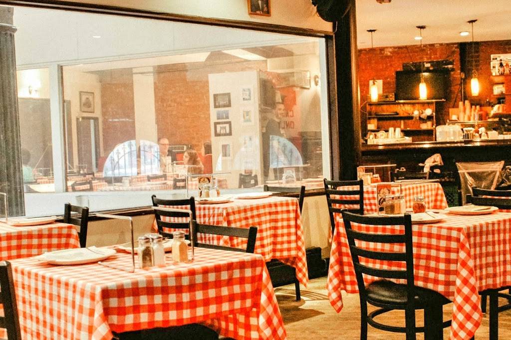 Guss World Famous Fried Chicken | restaurant | 310 S Front St, Memphis, TN 38103, USA | 9015274877 OR +1 901-527-4877