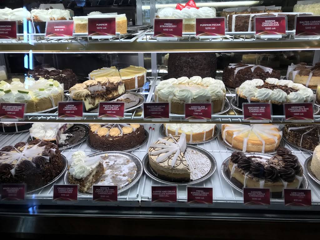 The Cheesecake Factory | restaurant | 131 Wolf Rd, Albany, NY 12205, USA | 5184532500 OR +1 518-453-2500