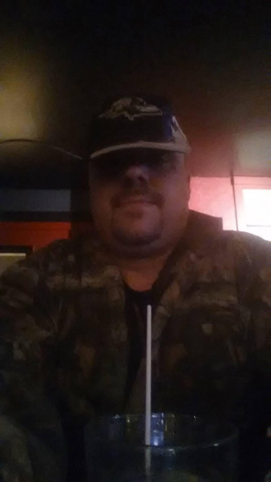 Assantes Pizza | restaurant | 1845 W Broad St, Richmond, VA 23220, USA | 8043537300 OR +1 804-353-7300