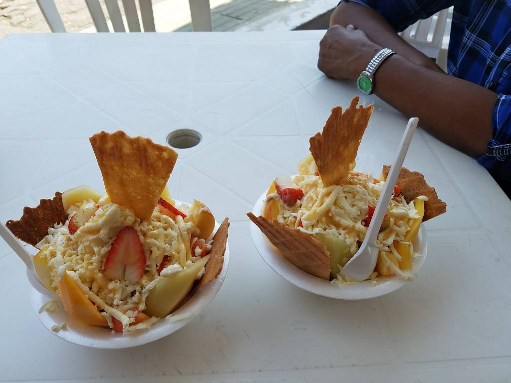 El Perro | restaurant | 80-26 Northern Blvd, Jackson Heights, NY 11372, USA | 7184240763 OR +1 718-424-0763