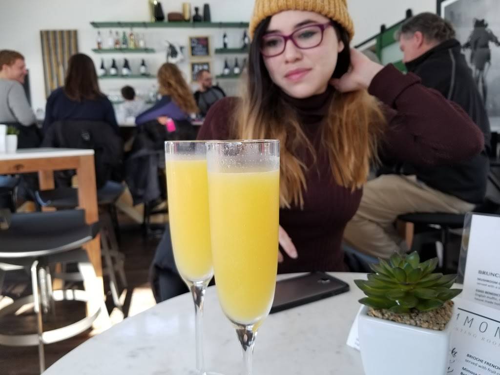 The Common Tasting Room | restaurant | 1302 US-71, Okoboji, IA 51355, USA | 7123322222 OR +1 712-332-2222