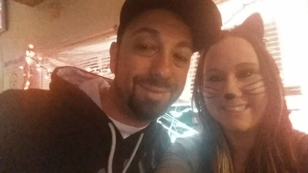 Harts Restaurant & Lounge | restaurant | 112 3rd St, McDonald, PA 15057, USA | 7249262660 OR +1 724-926-2660