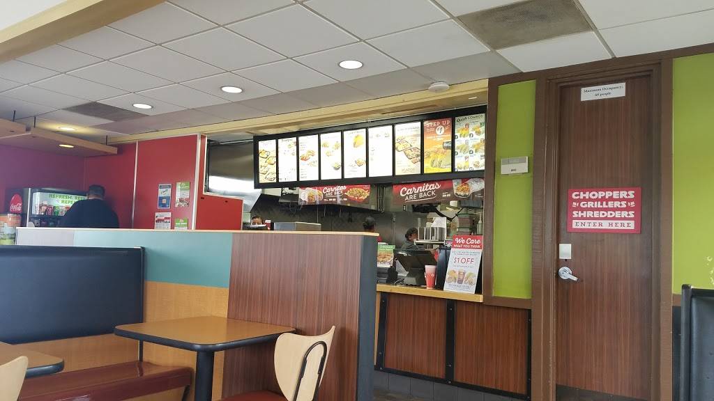 Del Taco | meal takeaway | 15055 E Imperial Hwy, La Mirada, CA 90638, USA | 5629476672 OR +1 562-947-6672