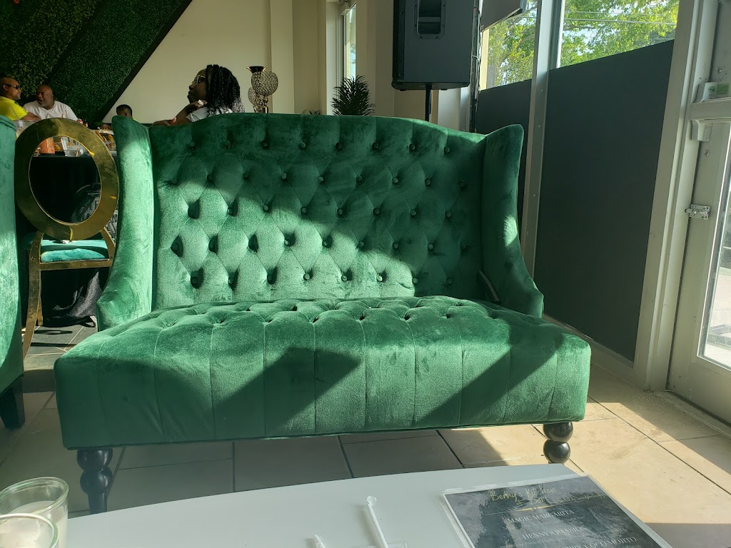 Berny’s Kitchen | restaurant | 4400 W Hallandale Beach Blvd Suite 4, Pembroke Park, FL 33023, USA | 7542321102 OR +1 754-232-1102