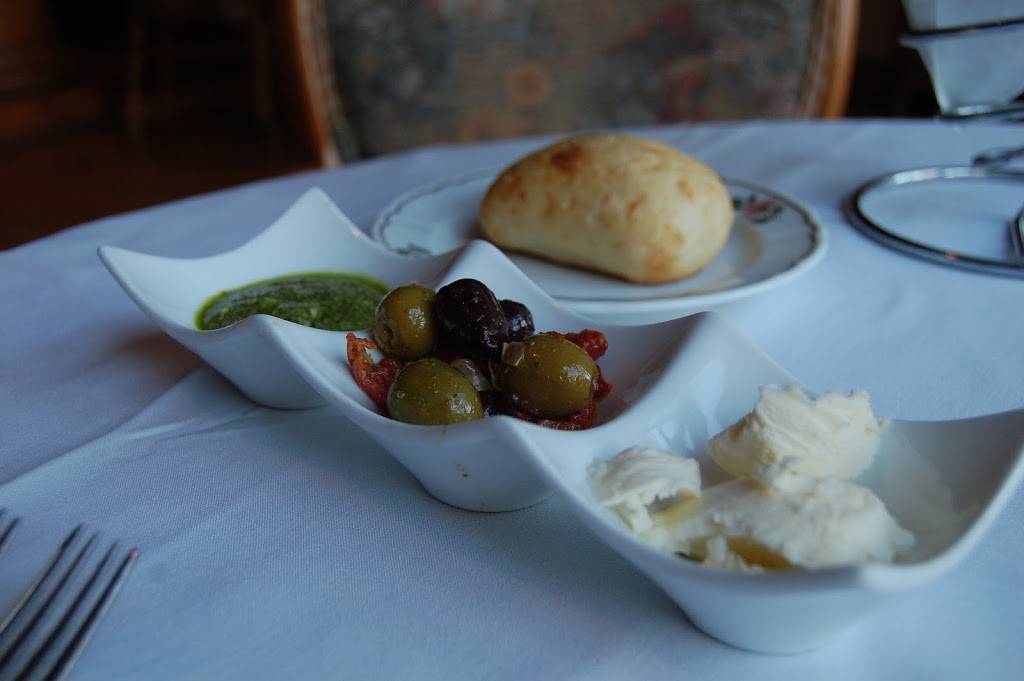 Sans Souci | restaurant | 24 Public Square, Cleveland, OH 44113, USA | 2169024095 OR +1 216-902-4095