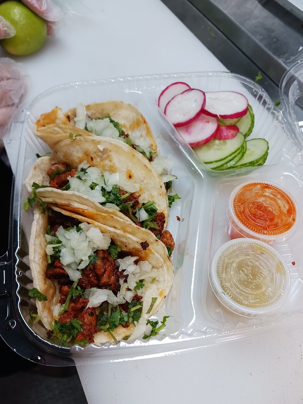 Taqueria y Pupuseria Grace | restaurant | 2400 Lansdowne Rd, Lansdowne, MD 21227, USA | 4439782949 OR +1 443-978-2949