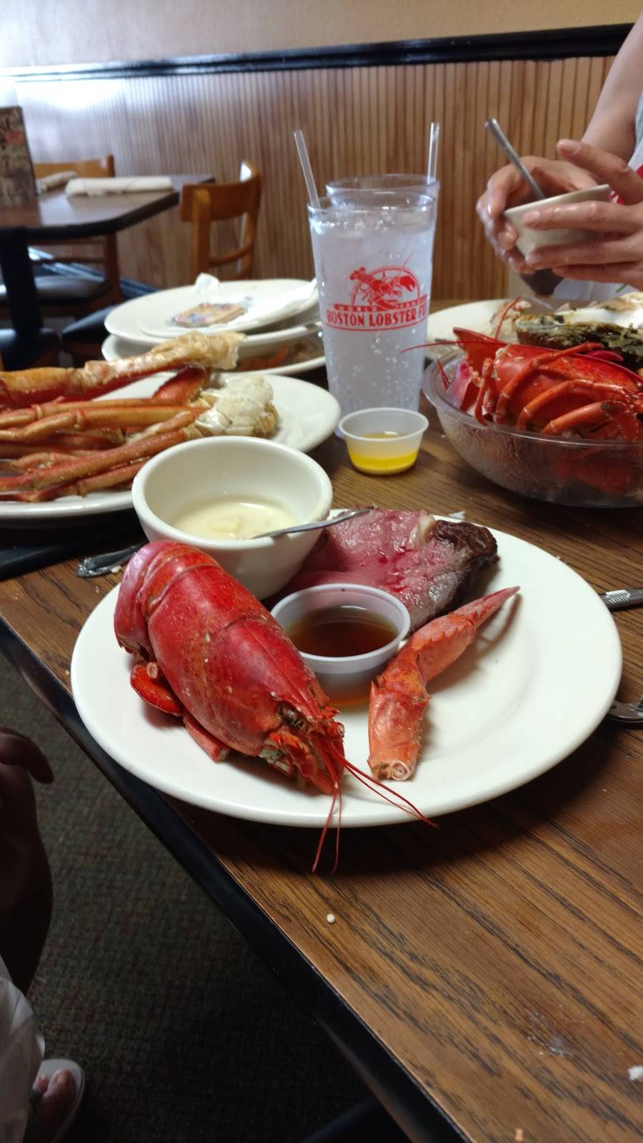 Boston Lobster Feast | restaurant | 6071 W Irlo Bronson Memorial Hwy, Kissimmee, FL 34747, USA | 4073962606 OR +1 407-396-2606