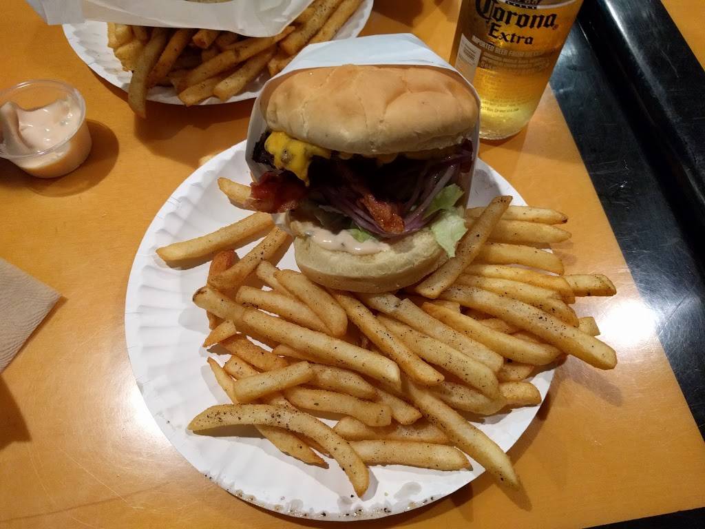 TK Burgers | restaurant | 110 Pacific Coast Hwy, Huntington Beach, CA 92648, USA | 7149603238 OR +1 714-960-3238