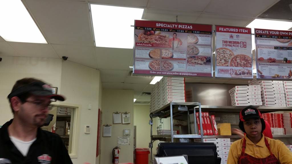 Papa Johns Pizza | restaurant | 11504 W North Ave, Wauwatosa, WI 53226, USA | 4142587272 OR +1 414-258-7272