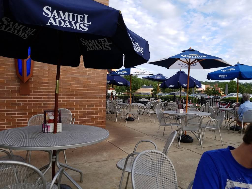 Uno Pizzeria & Grill | meal takeaway | 1661 Easton Rd, Warrington, PA 18976, USA | 2154911212 OR +1 215-491-1212