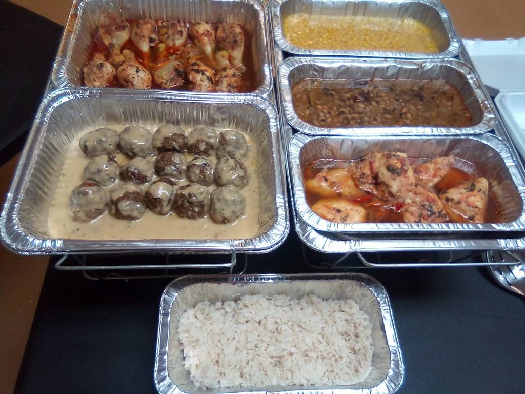 Momas lil Kitchen | restaurant | 2450 W Little York Rd, Houston, TX 77091, USA | 2819741632 OR +1 281-974-1632