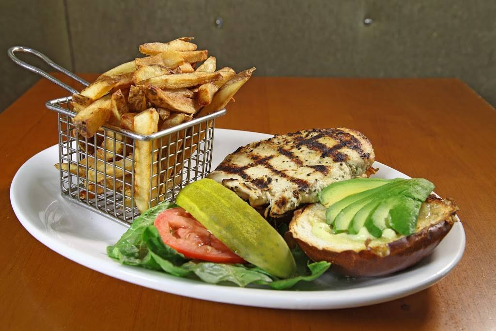 Hashbrowns Cafe | restaurant | 1155 N Wells St, Chicago, IL 60610, USA | 3124400000 OR +1 312-440-0000