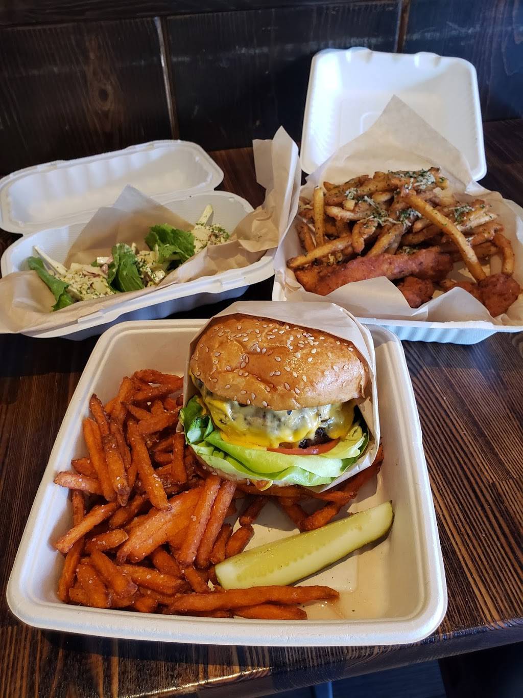 Gastro Grind Burgers | restaurant | 73850 CA-111 #B, Palm Desert, CA 92260, USA | 7604040300 OR +1 760-404-0300