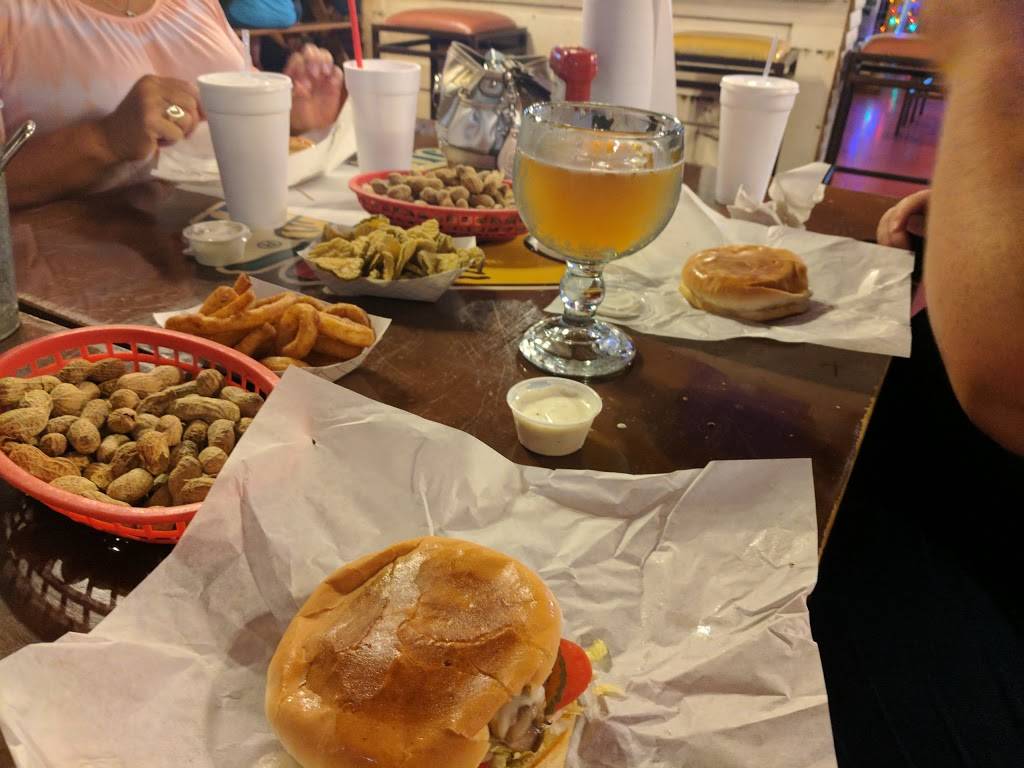 Grumps | restaurant | 1645 W South Loop, Stephenville, TX 76401, USA | 2549659659 OR +1 254-965-9659