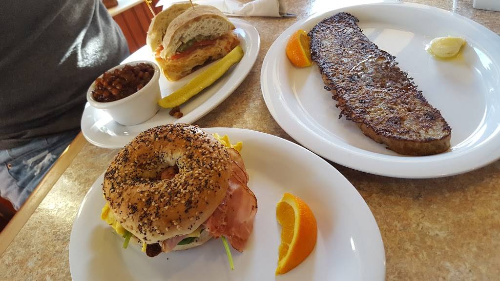 Blue Spoon Cafe | cafe | 550 Water St, Prairie Du Sac, WI 53578, USA | 6086430837 OR +1 608-643-0837