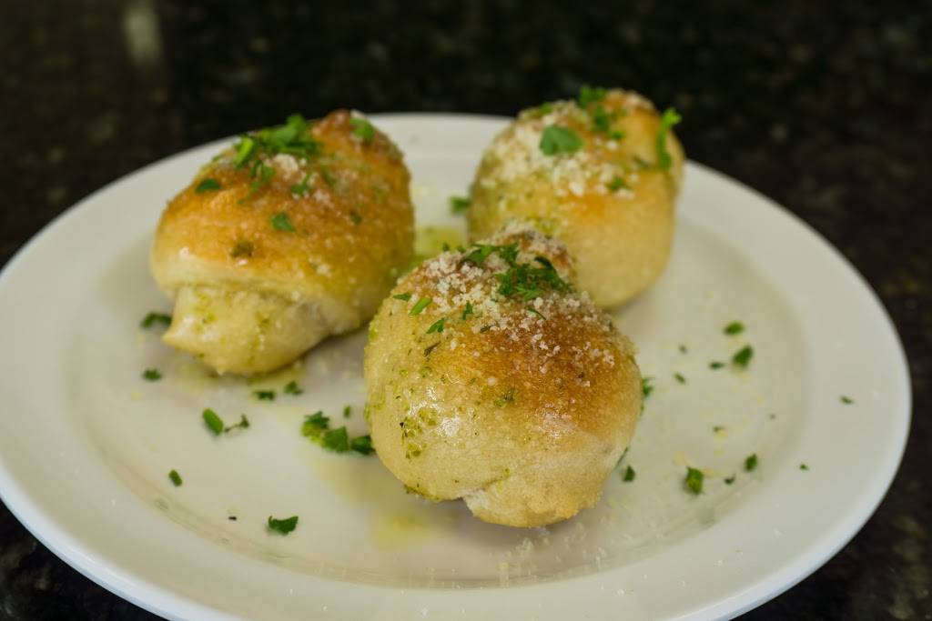 Sals Pizza And Italian Restaurant | restaurant | 920 W Main St, New Holland, PA 17557, USA | 7176617200 OR +1 717-661-7200