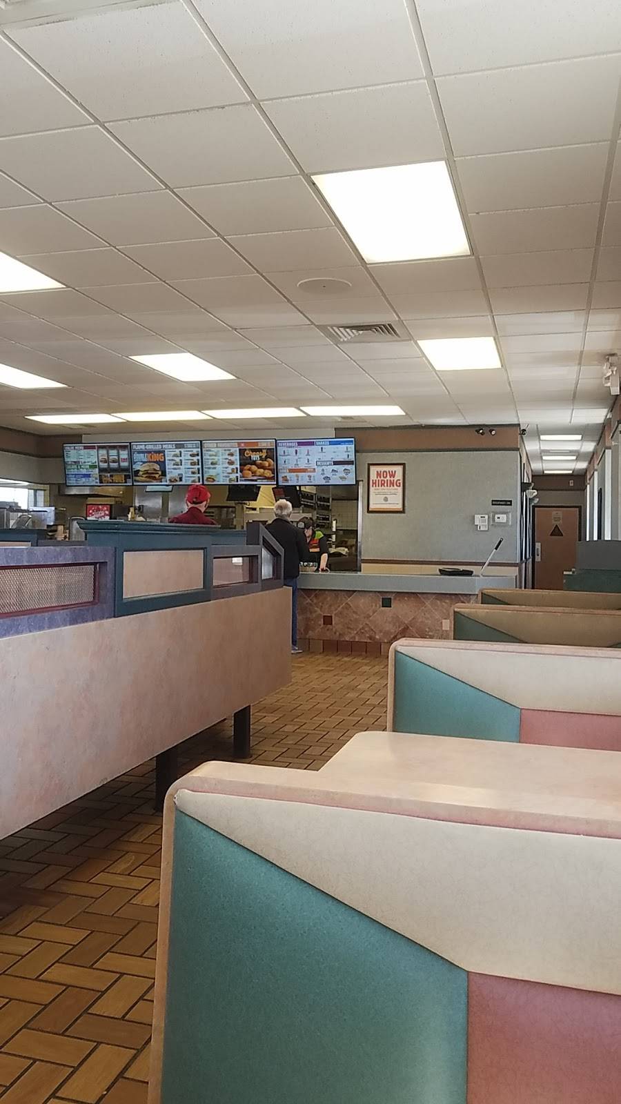 Burger King | restaurant | 1517 S Belt Hwy, St Joseph, MO 64507, USA | 8162338902 OR +1 816-233-8902