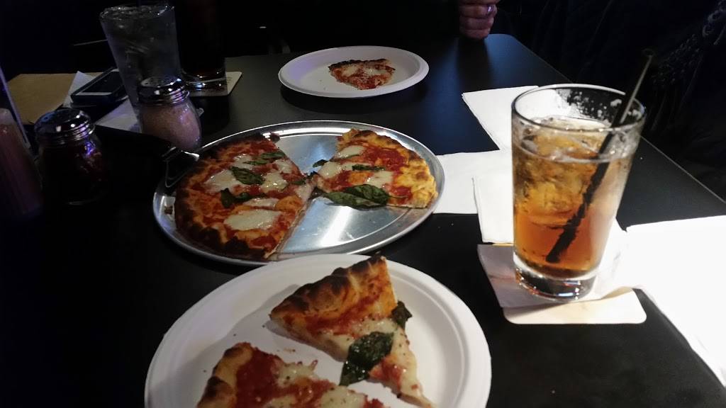 Billy Ds Pub | restaurant | 1313 Arcadian Ave, Waukesha, WI 53186, USA | 2625446550 OR +1 262-544-6550