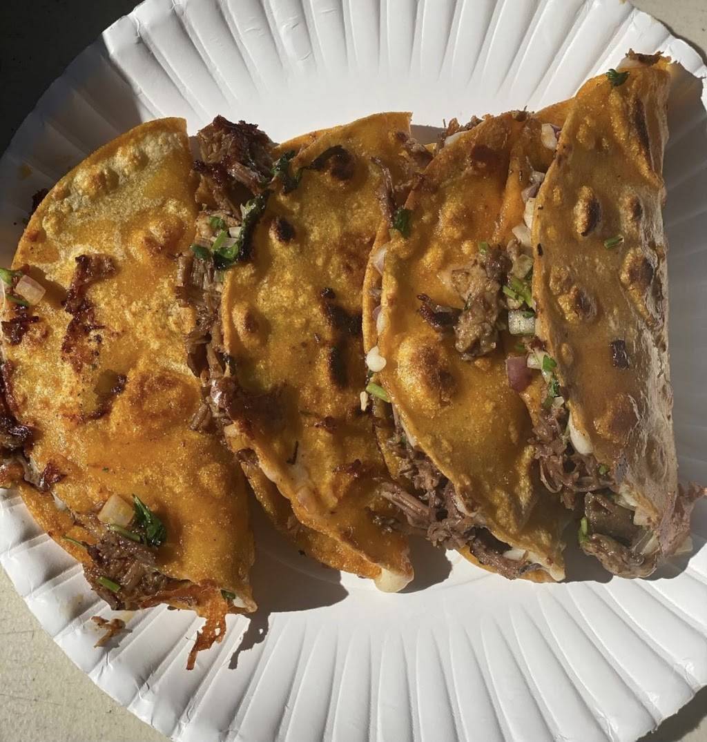 Birrieria Robles | restaurant | 5531 Grapevine St, Houston, TX 77085, USA | 3469016238 OR +1 346-901-6238