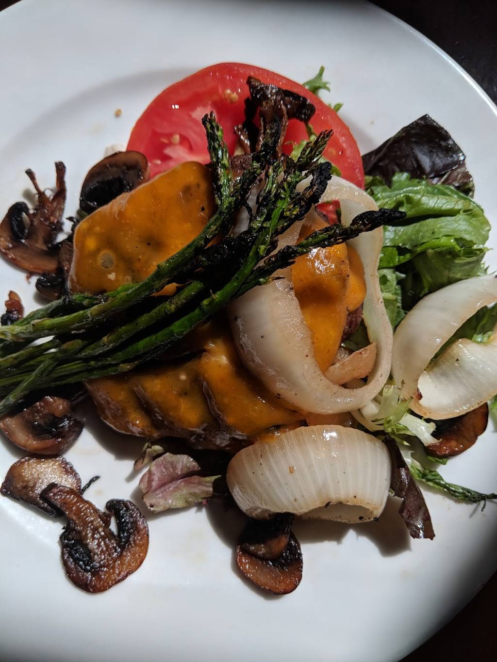 Bluebird | restaurant | 202 W Main St, Stanford, KY 40484, USA | 6063651010 OR +1 606-365-1010