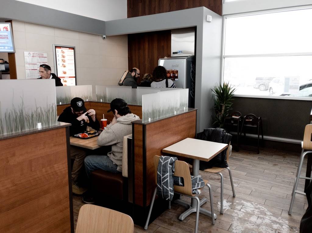 Wendys | restaurant | Place Portobello, 7200-7410 Boulevard Taschereau, Brossard, QC J4W 1M9, Canada | 4509238067 OR +1 450-923-8067