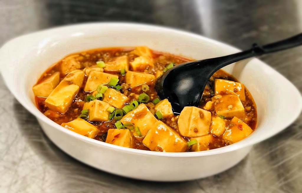 La Mom Kitchen | restaurant | 19 Calendar Ave, La Grange, IL 60525, USA | 7085826901 OR +1 708-582-6901