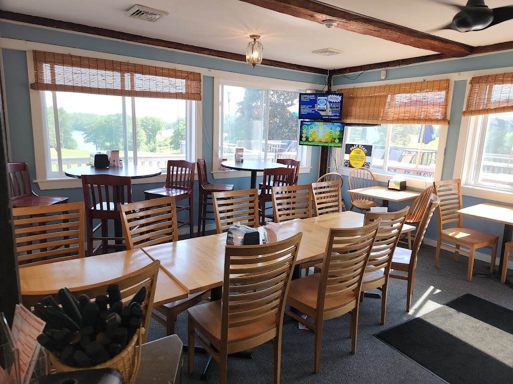 Zoes On The Green | restaurant | 154 Eaton St, Gardner, MA 01440, USA | 9784107761 OR +1 978-410-7761