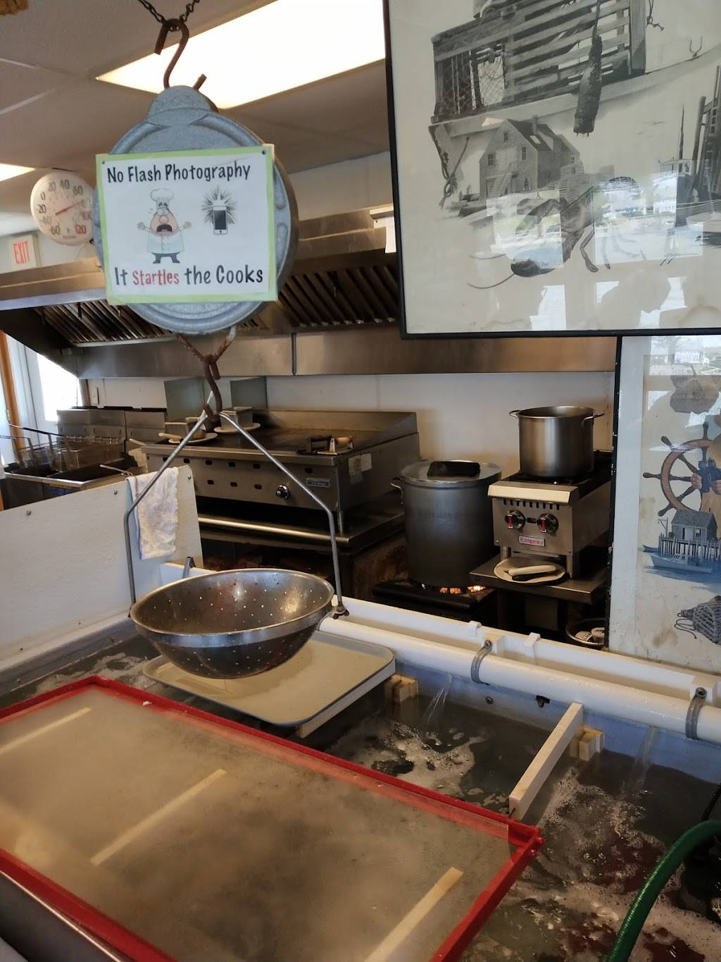 Cape Porpoise Lobster Co | restaurant | 79 Pier Rd, Kennebunkport, ME 04046, USA | 2079674268 OR +1 207-967-4268