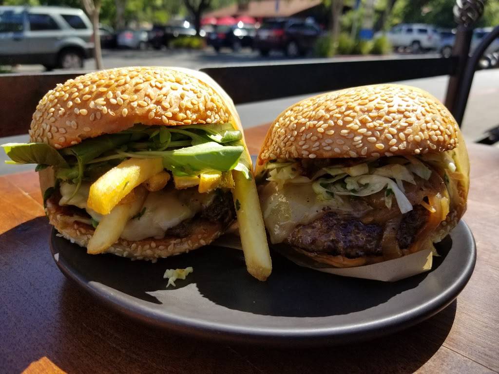 Roam Artisan Burgers | restaurant | 23 Lafayette Cir, Lafayette, CA 94549, USA | 9253850798 OR +1 925-385-0798