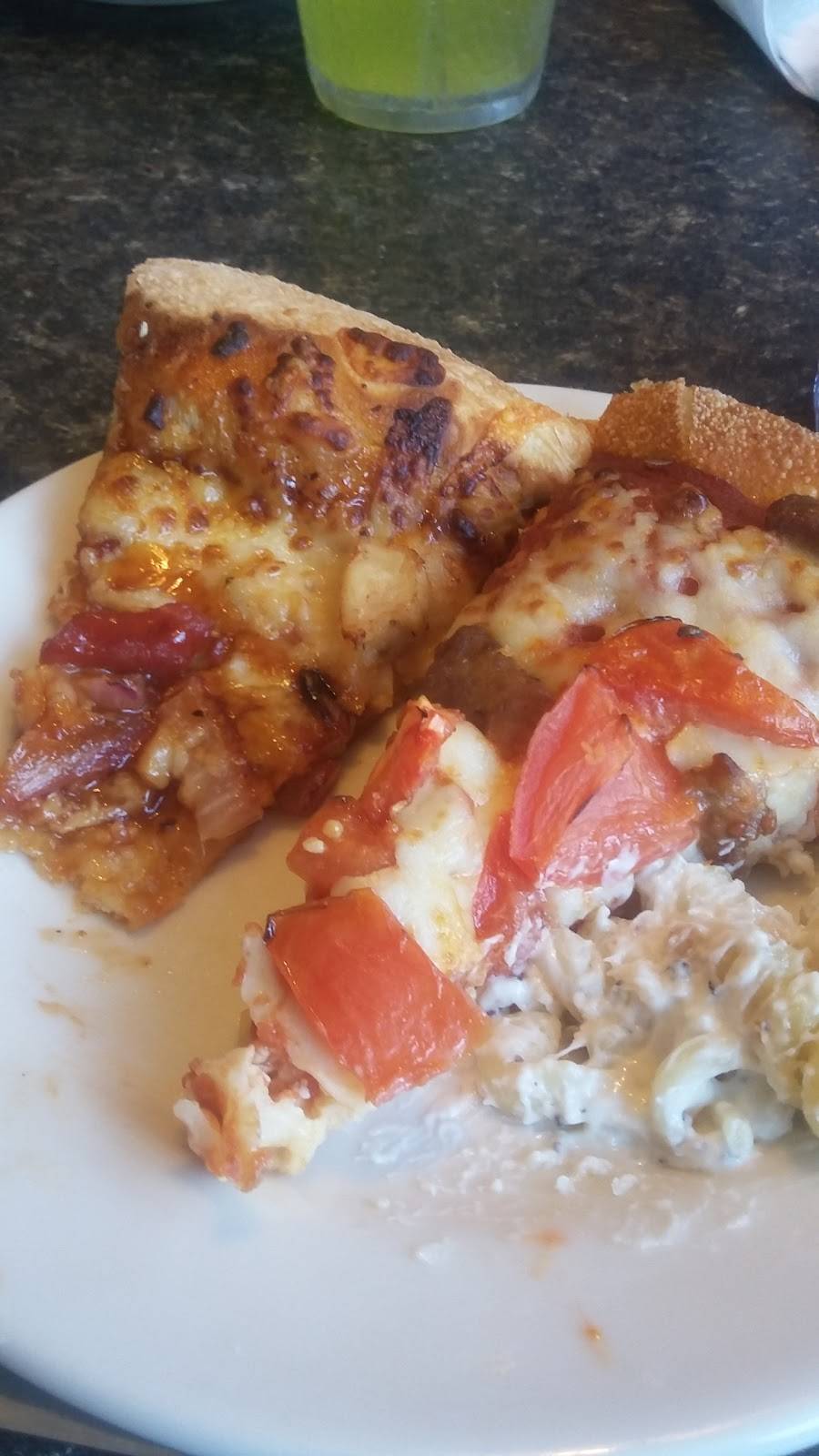 Pizza Hut | meal takeaway | 18822 Park Avenue Plaza, Meadville, PA 16335, USA | 8143361101 OR +1 814-336-1101