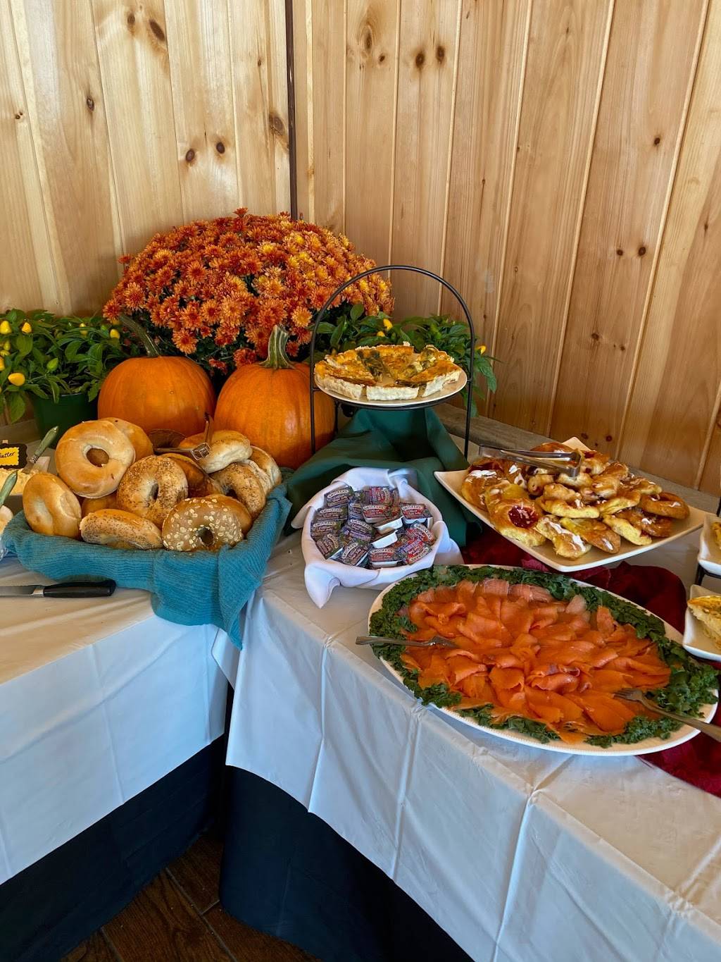 Ferraros Italian Food Specialties | restaurant | 166 Halsey Rd, Parsippany-Troy Hills, NJ 07054, USA | 9735854292 OR +1 973-585-4292