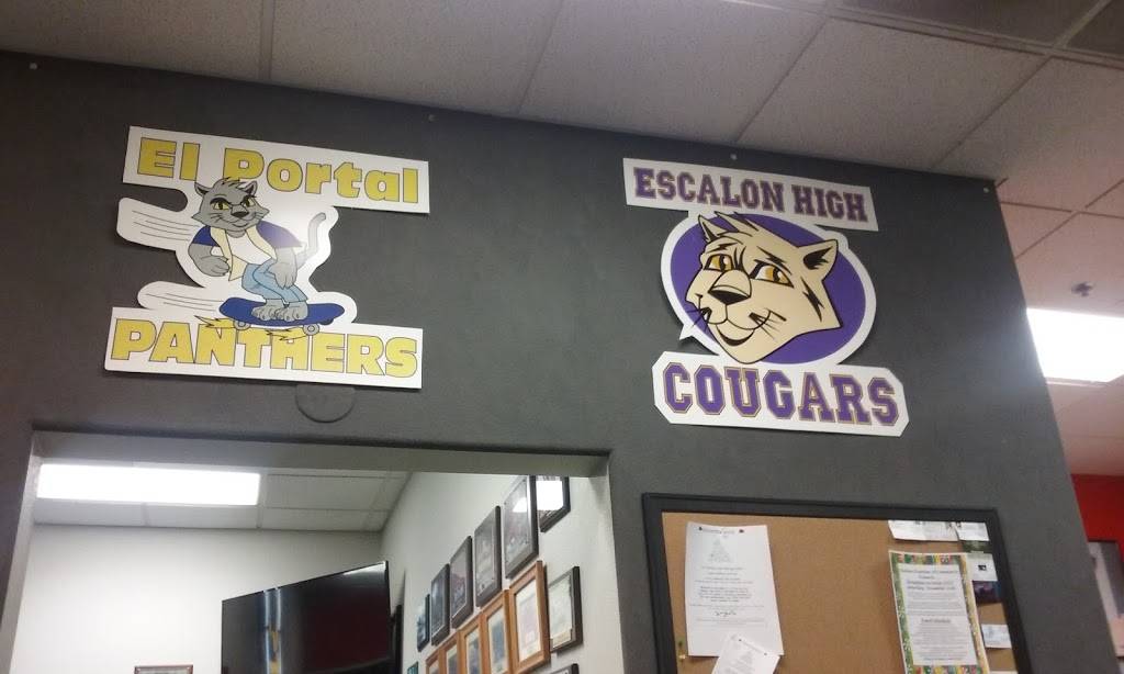 Pizza Plus Escalon | restaurant | 1900 McHenry Ave # 104, Escalon, CA 95320, USA | 2098383333 OR +1 209-838-3333