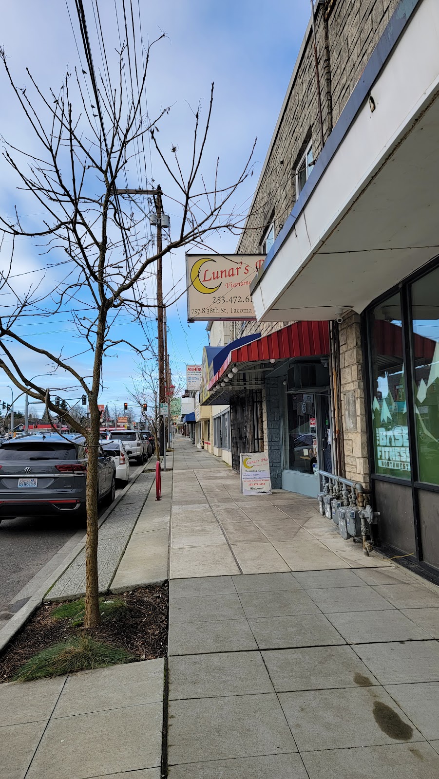 Lunars Pho | restaurant | 757 S 38th St, Tacoma, WA 98418, USA | 2534726153 OR +1 253-472-6153