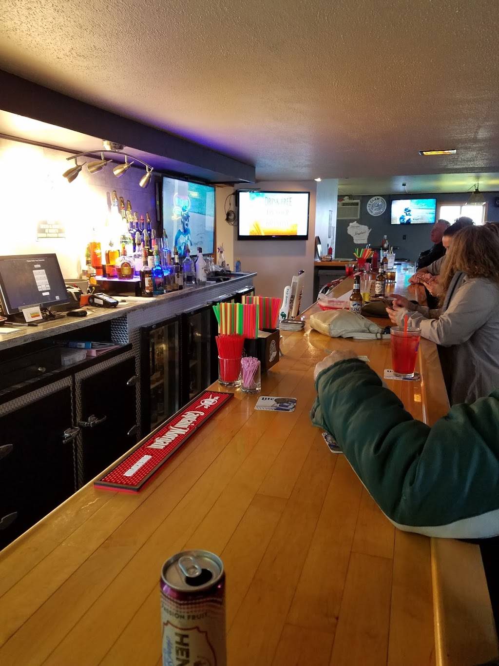 Macks Pub and Grill | restaurant | 2983 Lawrence Dr, De Pere, WI 54115, USA | 9206322061 OR +1 920-632-2061