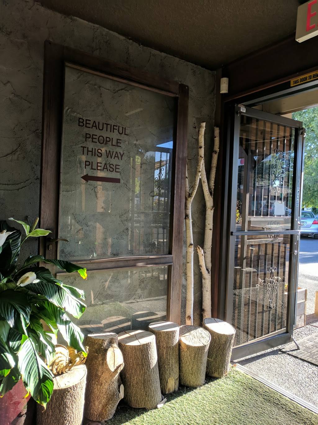 Nudi Noodle Place | restaurant | 4310 SE Woodstock Blvd, Portland, OR 97206, USA | 5034777425 OR +1 503-477-7425