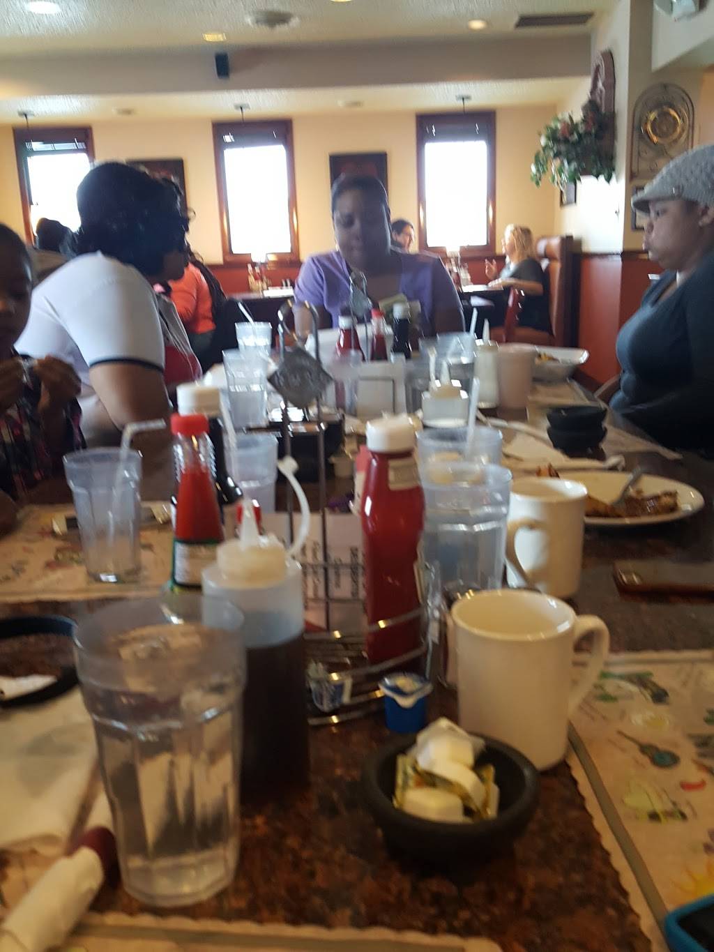 La Cafe | restaurant | 22325 Governors Hwy, Richton Park, IL 60471, USA | 7087474440 OR +1 708-747-4440