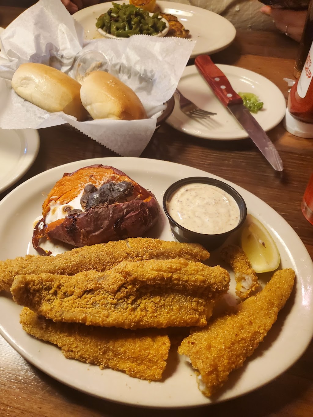 Texas Roadhouse | restaurant | 3531 St Rose Pkwy, Henderson, NV 89052, USA | 7028545933 OR +1 702-854-5933